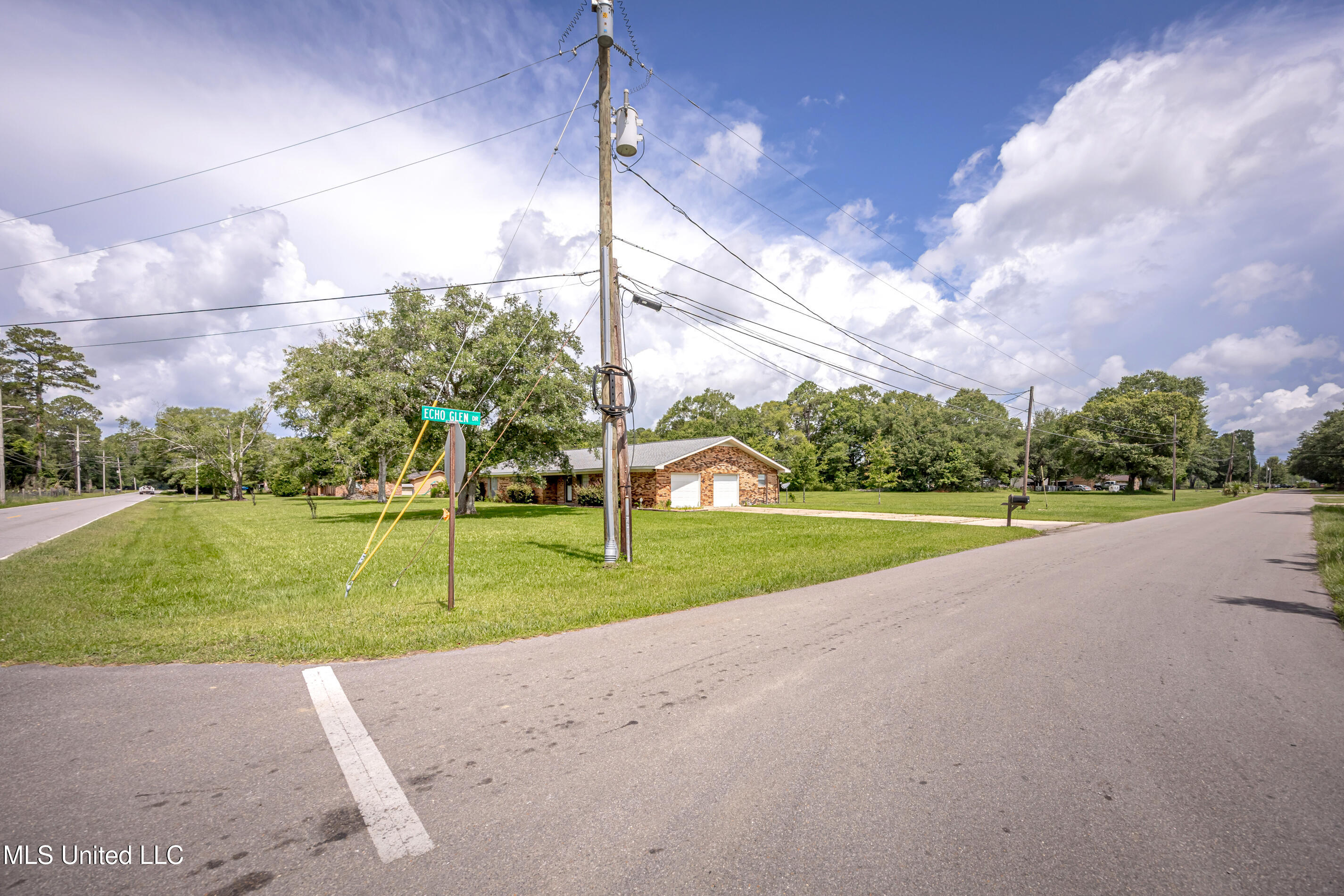 10001 Echo Glen Drive Moss Point, MS 39562 - Photo 69 of 69 IMG_9828