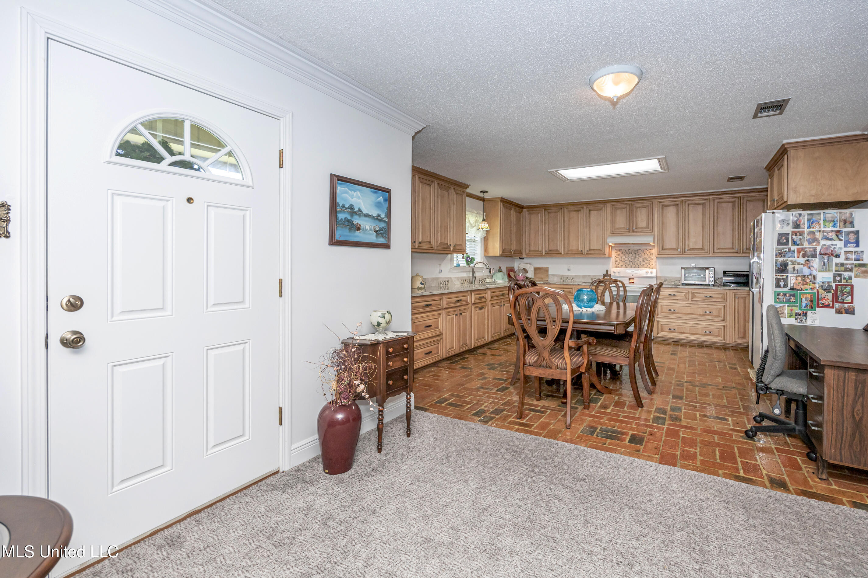 10001 Echo Glen Drive Moss Point, MS 39562 - Photo 8 of 69 IMG_9713