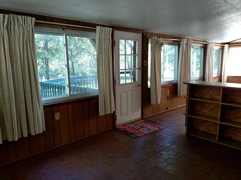 37 Village Road Slippery Rock, PA 16057 - Photo 13 of 23 Den/Family/Great Room.