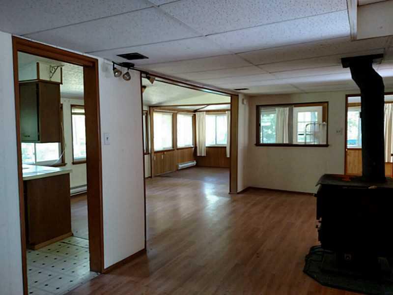 37 Village Road Slippery Rock, PA 16057 - Photo 3 of 23 Living Room.