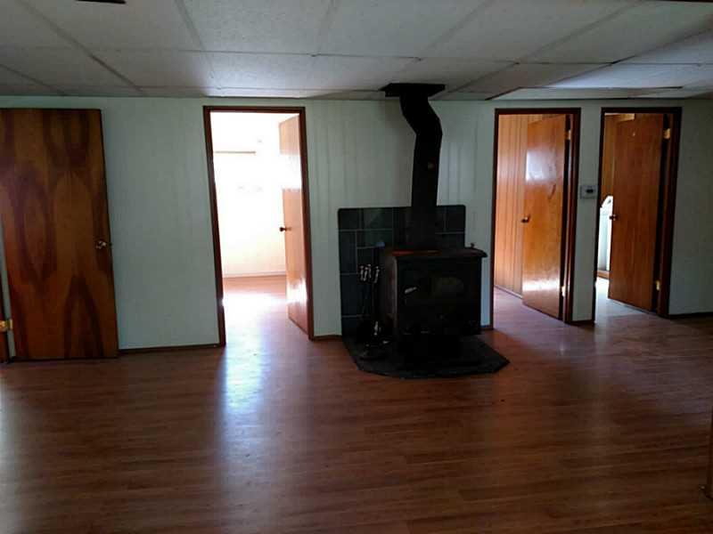 37 Village Road Slippery Rock, PA 16057 - Photo 5 of 23 Living Room.