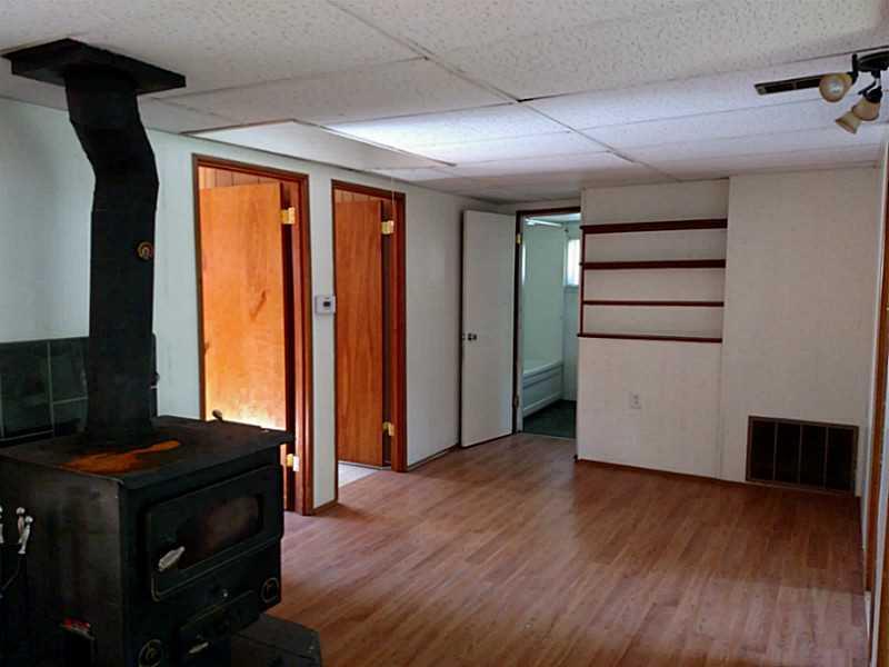 37 Village Road Slippery Rock, PA 16057 - Photo 6 of 23 Living Room.