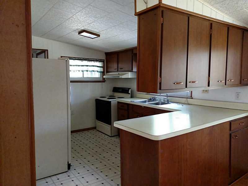 37 Village Road Slippery Rock, PA 16057 - Photo 7 of 23 Kitchen.