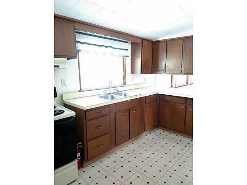 37 Village Road Slippery Rock, PA 16057 - Photo 10 of 23 Kitchen.