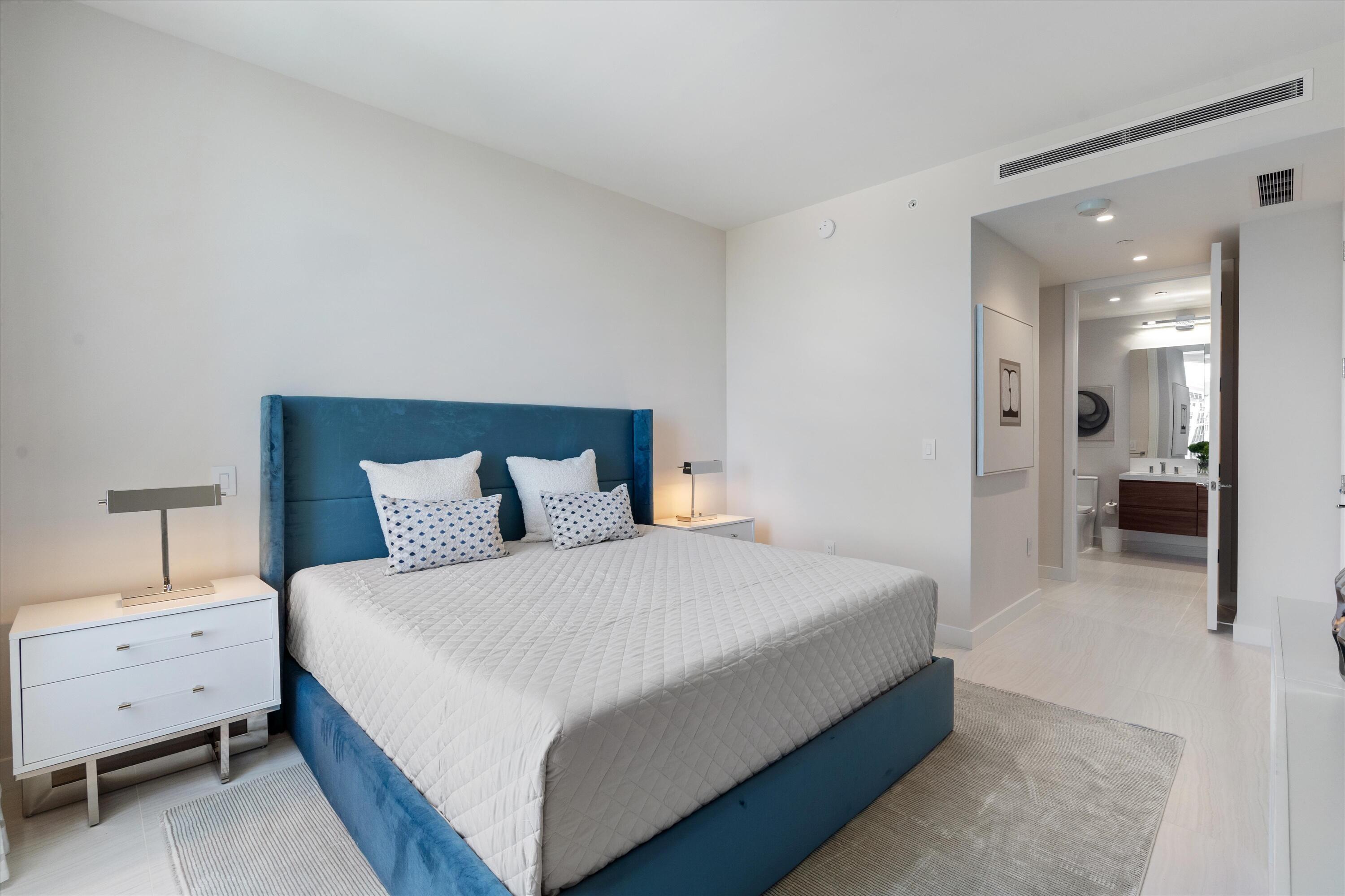220 Southeast Mizner Boulevard, Unit 604 Boca Raton, FL 33432 - Photo 20 of 52 Guest Bedroom