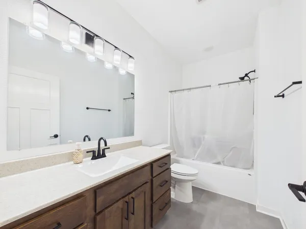 $375,900 | 750 El Dorado Street Southeast, Owatonna, MN 55060