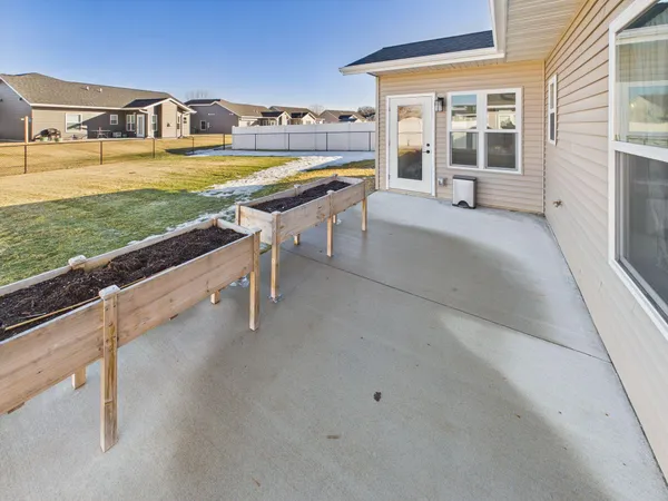 $375,900 | 750 El Dorado Street Southeast, Owatonna, MN 55060