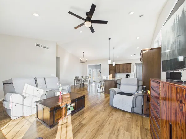 $375,900 | 750 El Dorado Street Southeast, Owatonna, MN 55060