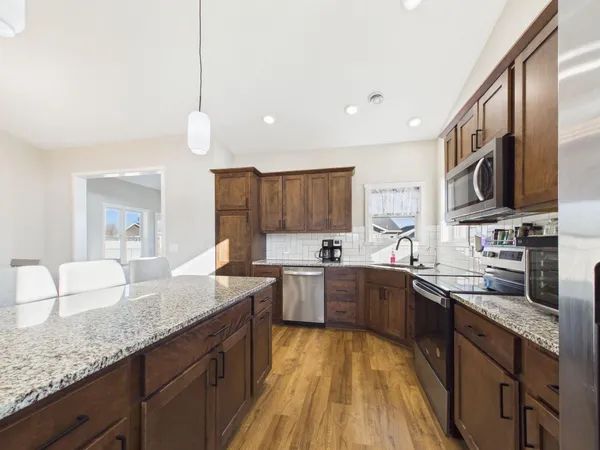 $375,900 | 750 El Dorado Street Southeast, Owatonna, MN 55060