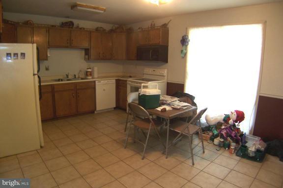 55 Fairview Road Lititz, PA 17543 - Photo 3 of 9