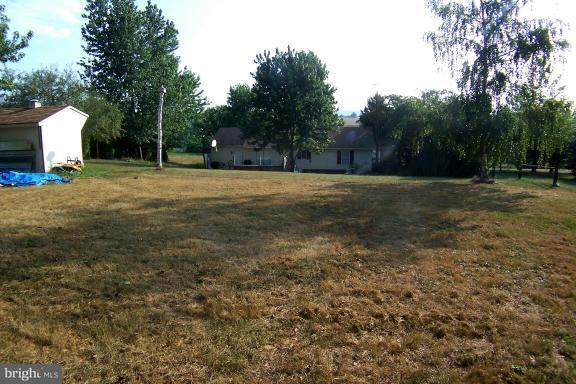 55 Fairview Road Lititz, PA 17543 - Photo 8 of 9