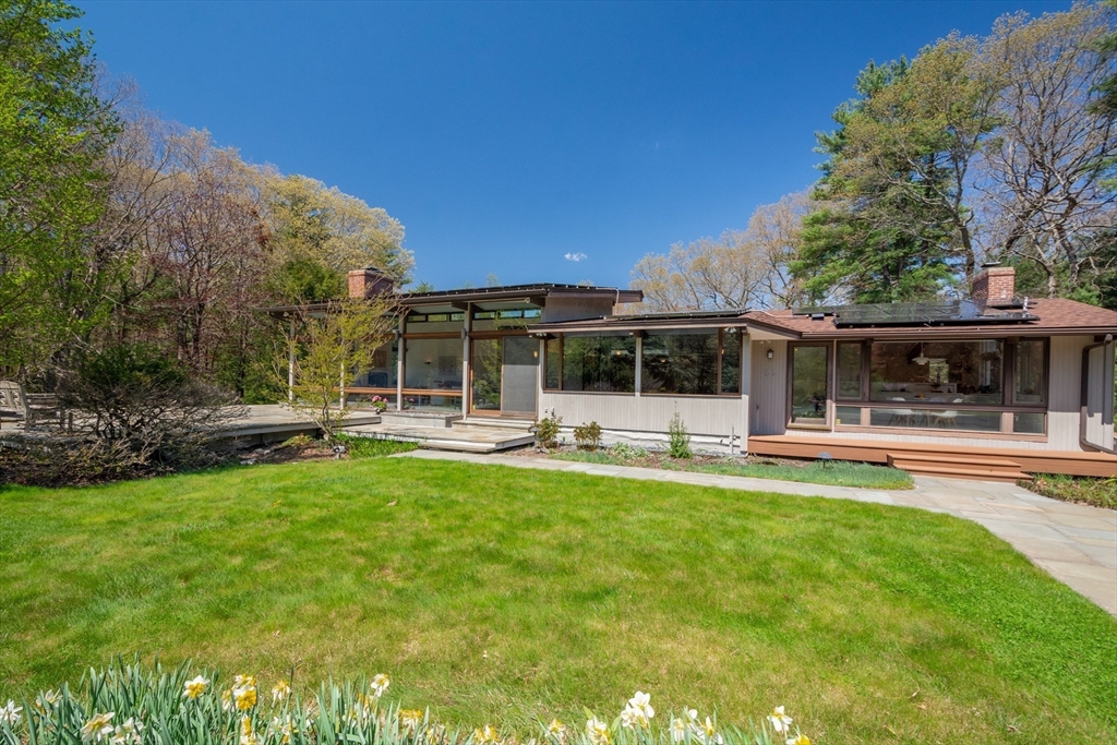 53 Stonehedge Road Lincoln, MA 01773 - Photo 35 of 42 Gallery Image 35