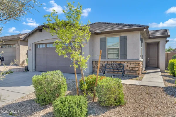 $450,000 | 2701 South Reavis Falls Road, Apache Junction, AZ 85119