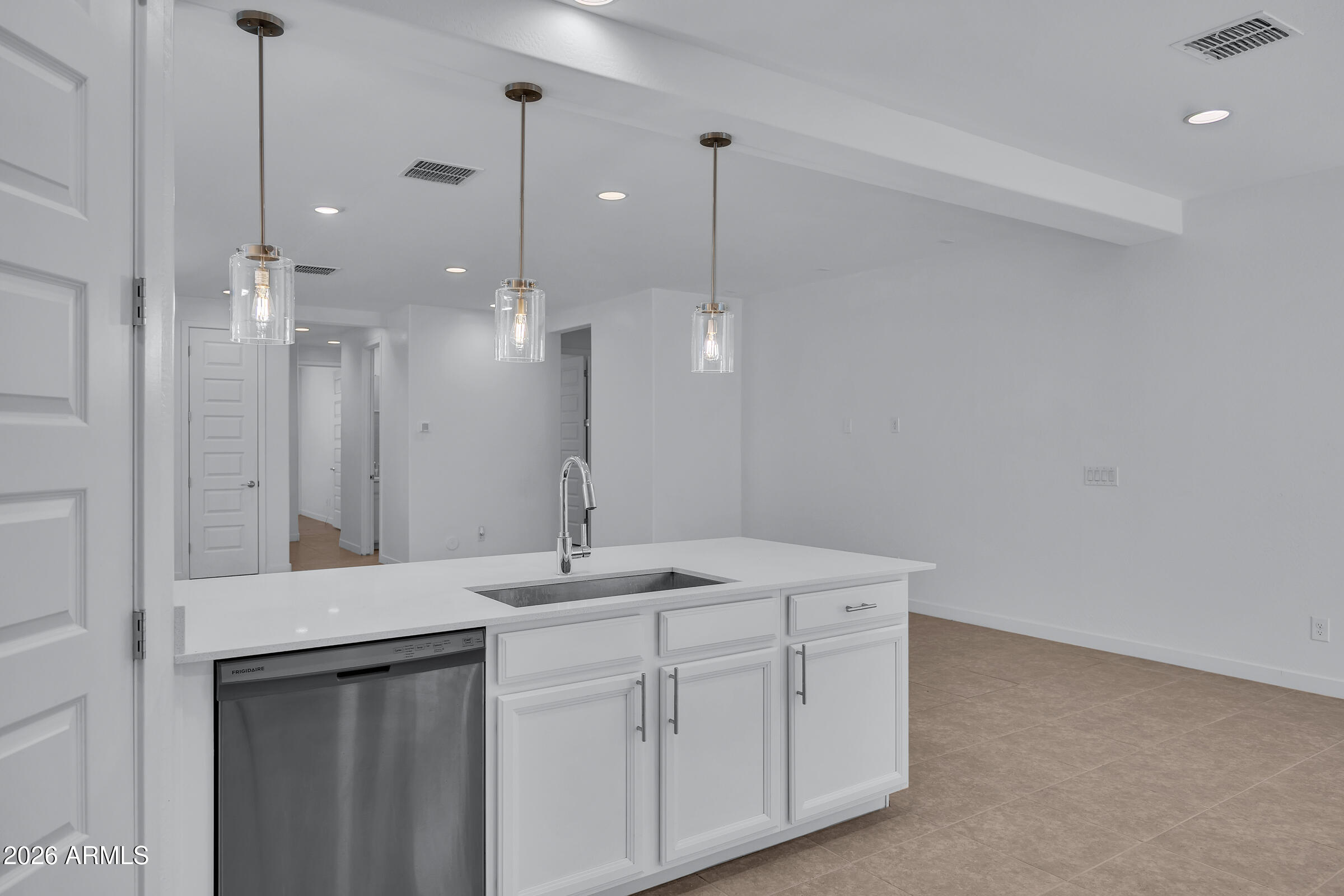 2701 South Reavis Falls Road Apache Junction, AZ 85119 - Photo 14 of 41 2701 S Reavis Falls Rd-14