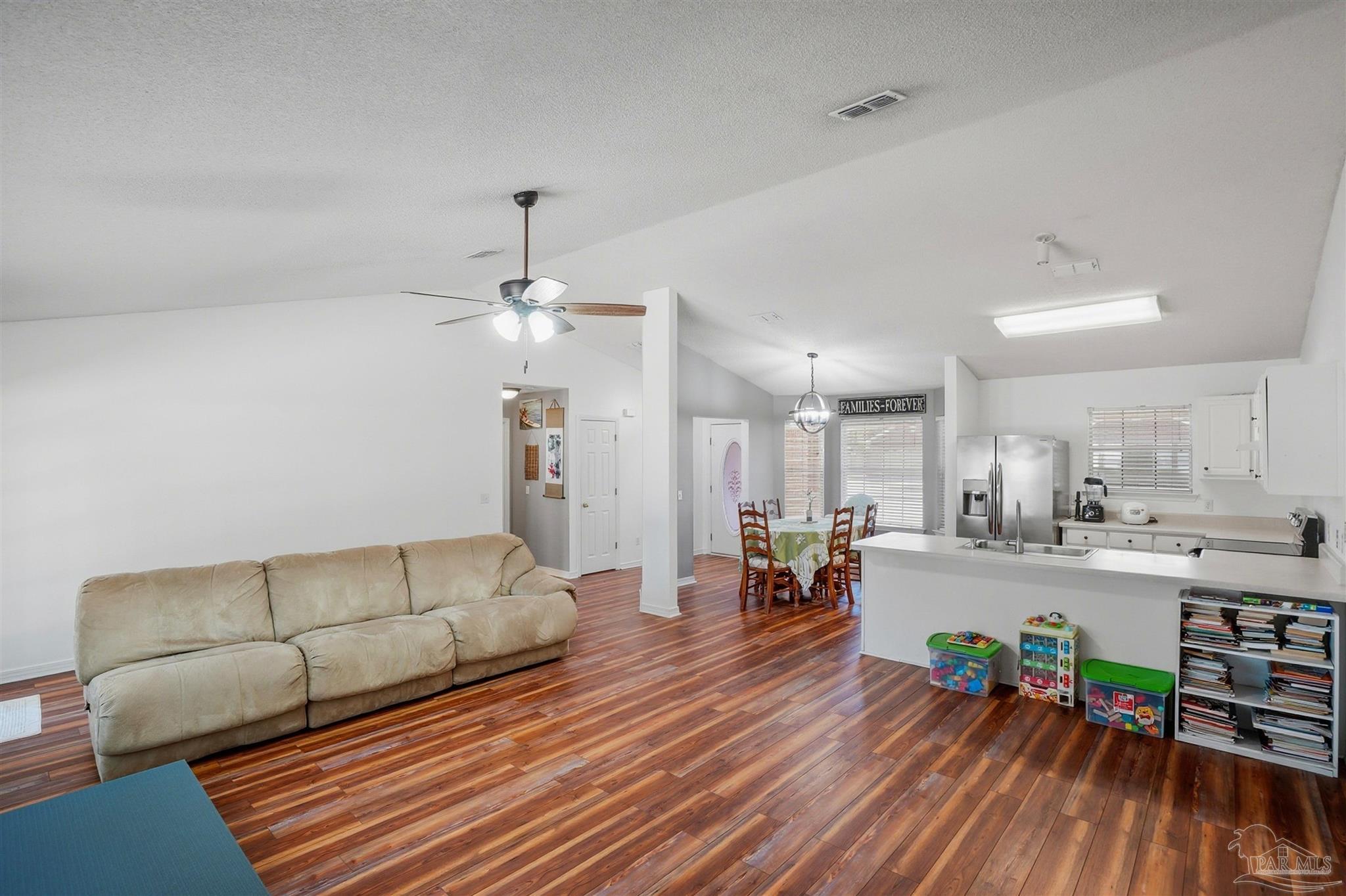 2091 Alfred Boulevard Navarre, FL 32566 - Photo 5 of 38