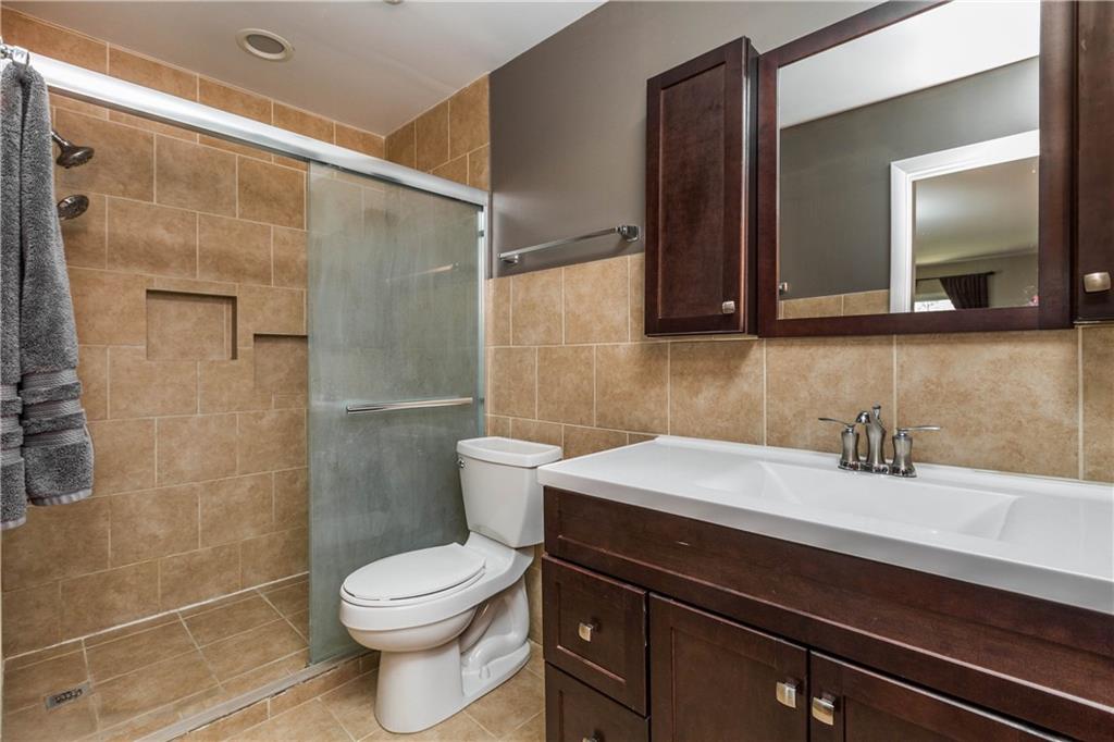 8015 Taunton Road Indianapolis, IN 46260 - Photo 18 of 29 Gallery Image 18