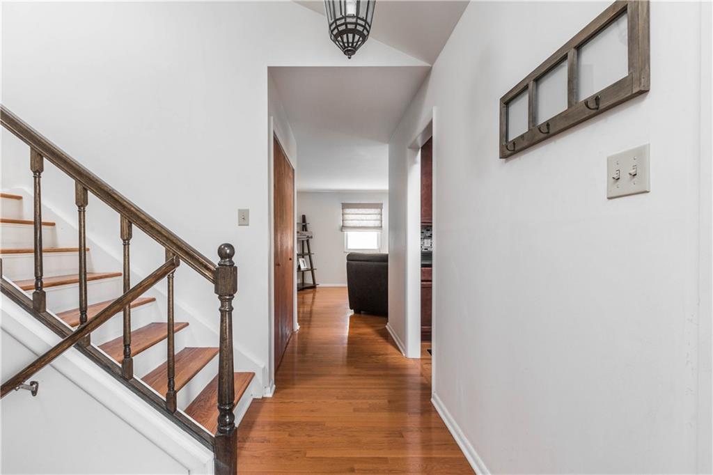 8015 Taunton Road Indianapolis, IN 46260 - Photo 3 of 29 Gallery Image 3