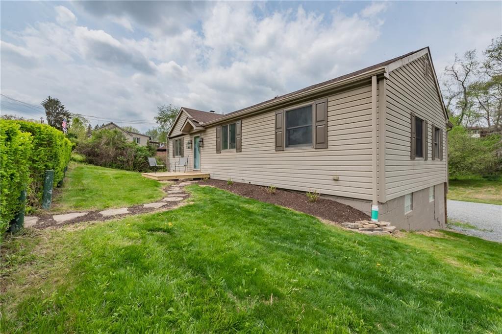 224 McWilliams Road Trafford, PA 15085 - Photo 2 of 25 Gallery Image 2