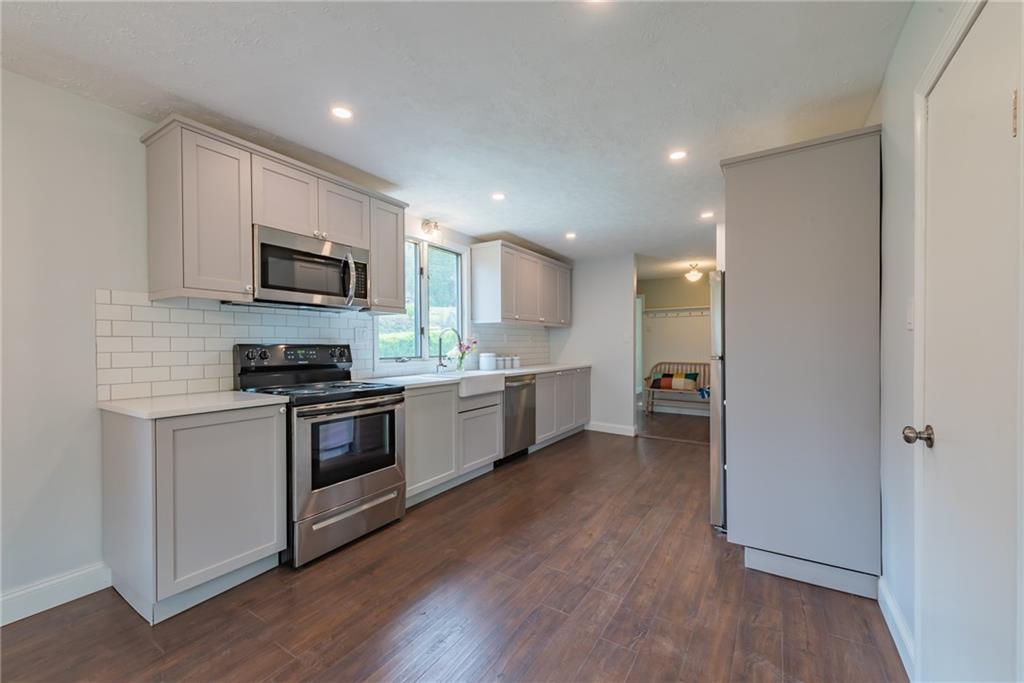 224 McWilliams Road Trafford, PA 15085 - Photo 6 of 25 Gallery Image 6