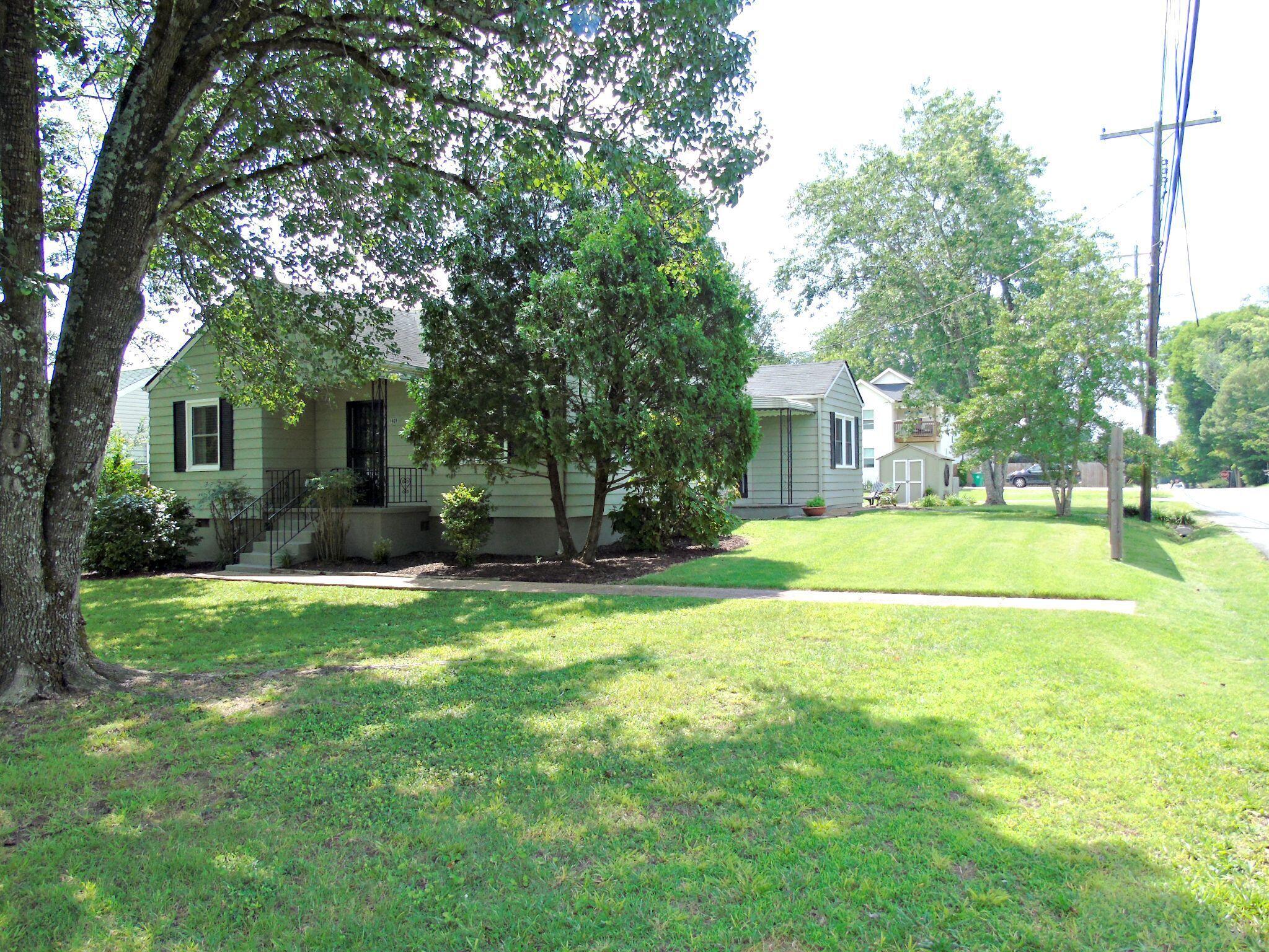 1601 Maxwell Road Chattanooga, TN 37412 - Photo 25 of 29 Great corner level yard!
