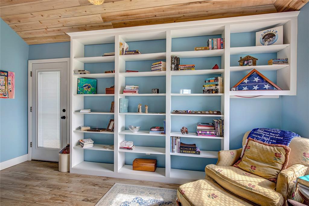 11326 Helms Trail Forney, TX 75126 - Photo 23 of 39 Primary Bedroom sitting area