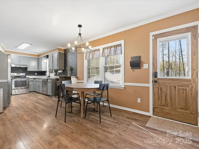 $420,000 | 5900 Lindenwood Drive, Matthews, NC 28104