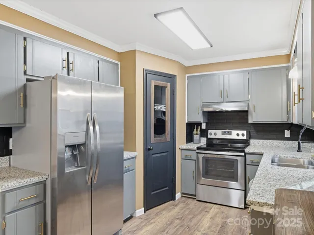 $420,000 | 5900 Lindenwood Drive, Matthews, NC 28104