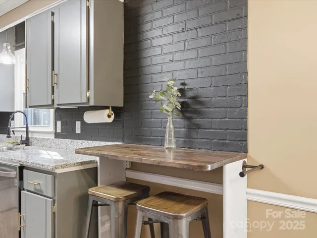 $420,000 | 5900 Lindenwood Drive, Matthews, NC 28104