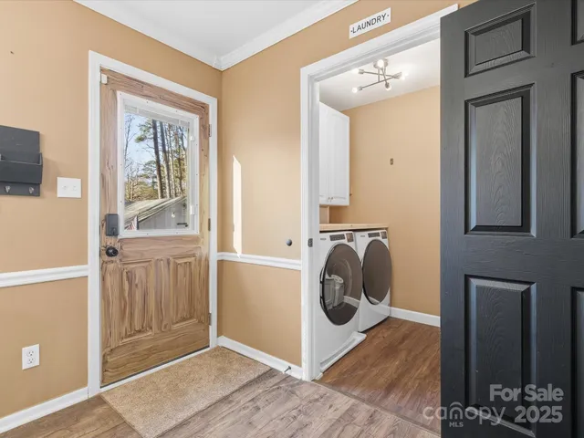 $420,000 | 5900 Lindenwood Drive, Matthews, NC 28104