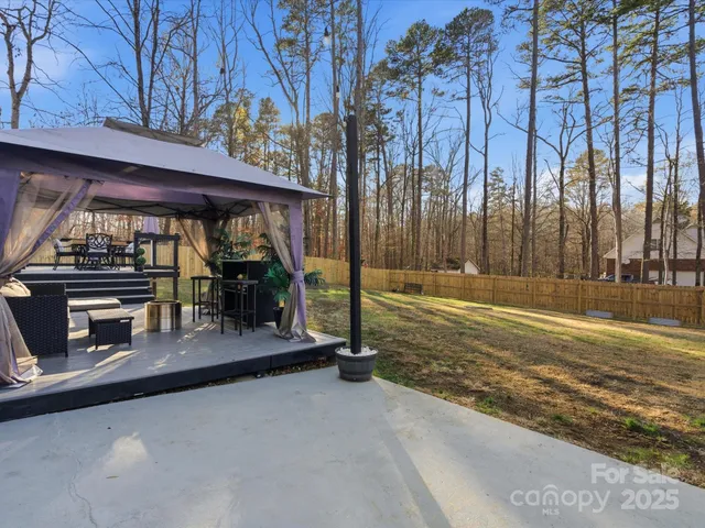 $420,000 | 5900 Lindenwood Drive, Matthews, NC 28104