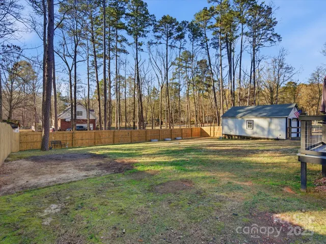 $420,000 | 5900 Lindenwood Drive, Matthews, NC 28104