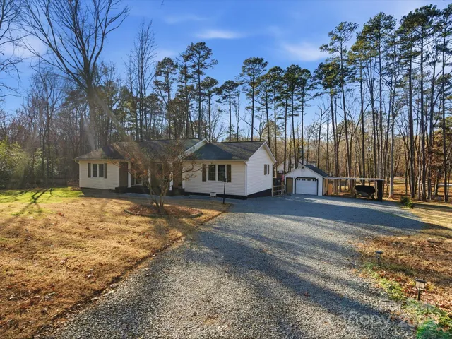 $420,000 | 5900 Lindenwood Drive, Matthews, NC 28104