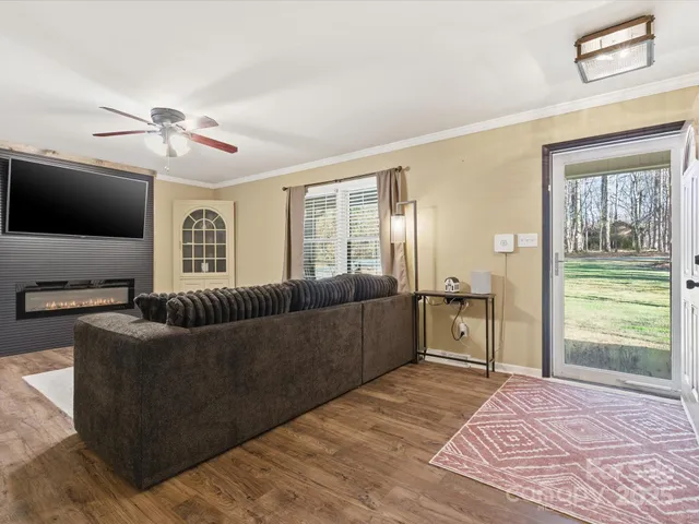 $420,000 | 5900 Lindenwood Drive, Matthews, NC 28104