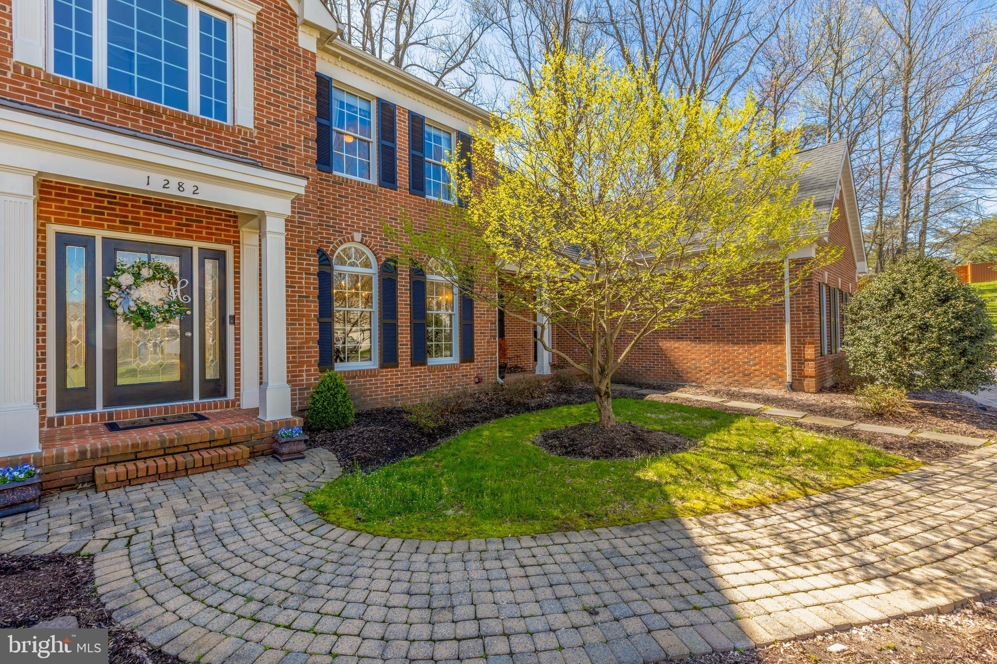 1282 Cobble Pond Way Vienna, VA 22182 - Photo 55 of 76 Welcoming entry