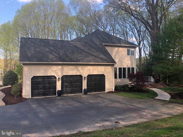 1282 Cobble Pond Way Vienna, VA 22182 - Photo 59 of 76
