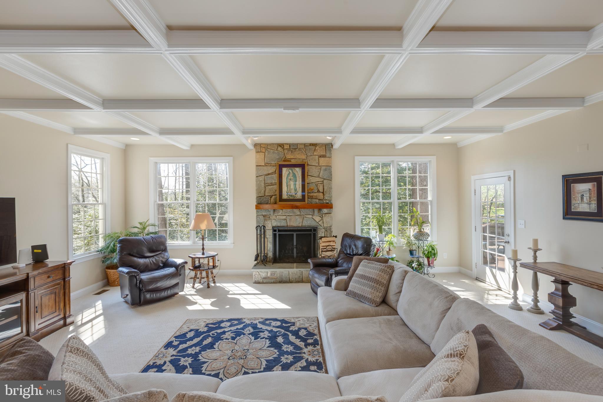 1282 Cobble Pond Way Vienna, VA 22182 - Photo 7 of 76 Spacious family room with coffered ceiling