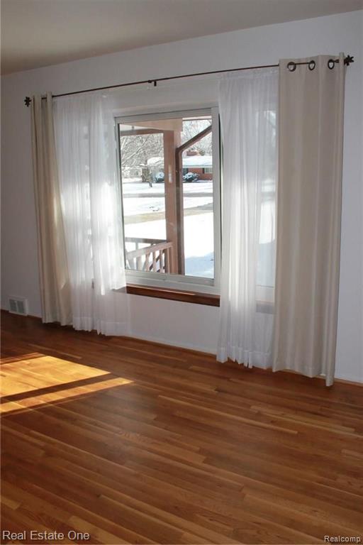 167 Booth Road Troy, MI 48085 - Photo 8 of 30