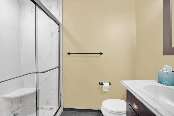 $2,000 | 1870 Saxony Lane, Nassau Bay, TX 77058