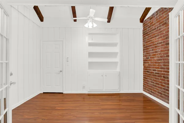 $2,000 | 1870 Saxony Lane, Nassau Bay, TX 77058