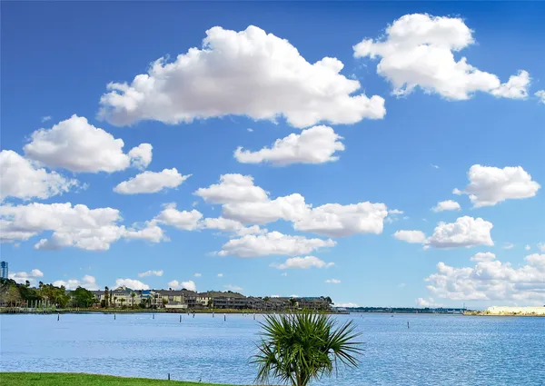 a ocean view with beach