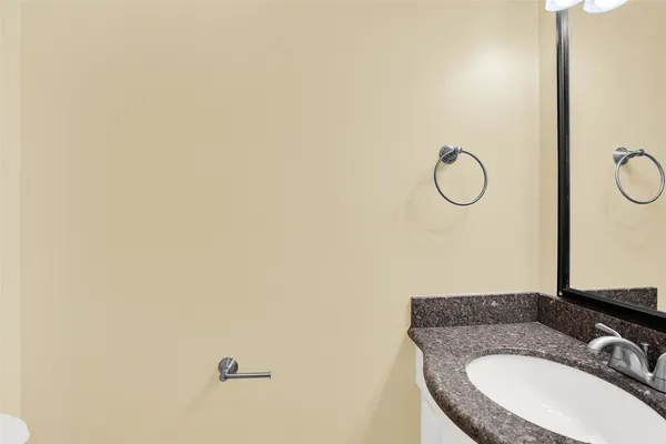 $2,000 | 1870 Saxony Lane, Nassau Bay, TX 77058