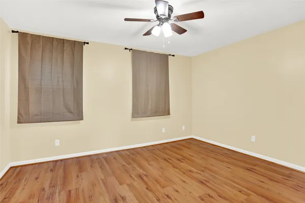 $2,000 | 1870 Saxony Lane, Nassau Bay, TX 77058