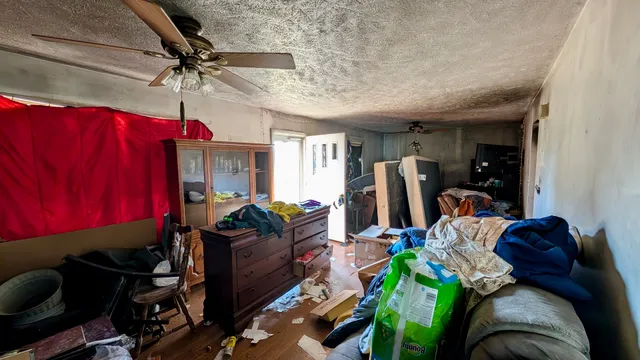a view of a storage & utility room