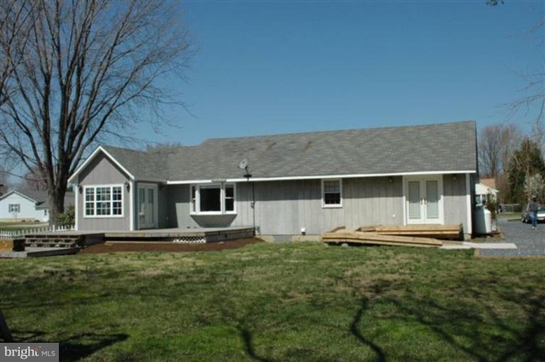 335 Virginia Road Stevensville, MD 21666 - Photo 4 of 21 Deck