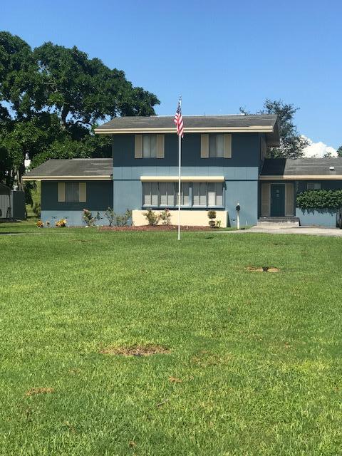 977 Bacom Point Road Pahokee, FL 33476 - Photo 1 of 21 Exterior Front