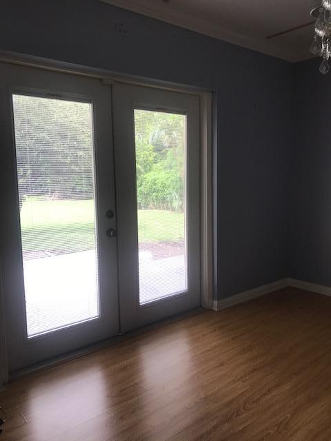 977 Bacom Point Road Pahokee, FL 33476 - Photo 6 of 21 Formal Dining