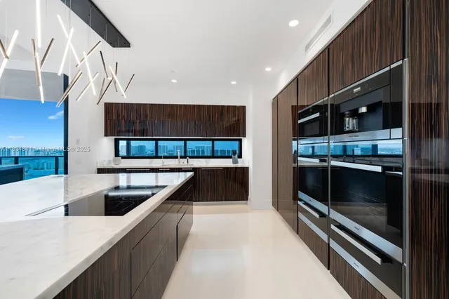 $3,880,000 | 18555 Collins Avenue, Unit 2003, Sunny Isles Beach, FL 33160
