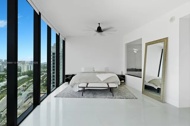 $3,880,000 | 18555 Collins Avenue, Unit 2003, Sunny Isles Beach, FL 33160