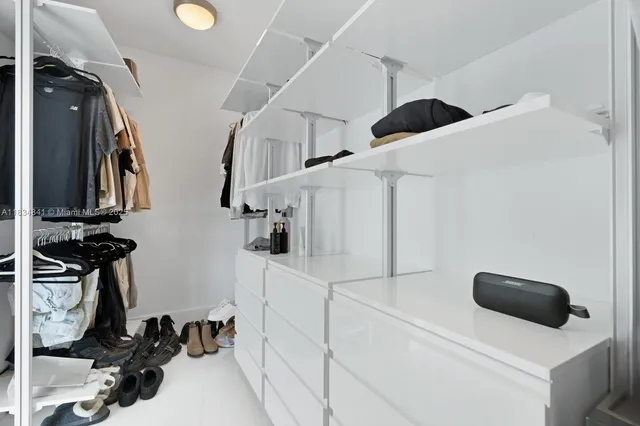 $3,880,000 | 18555 Collins Avenue, Unit 2003, Sunny Isles Beach, FL 33160