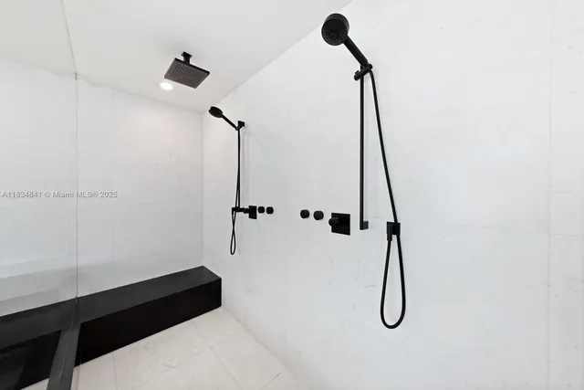 $3,880,000 | 18555 Collins Avenue, Unit 2003, Sunny Isles Beach, FL 33160